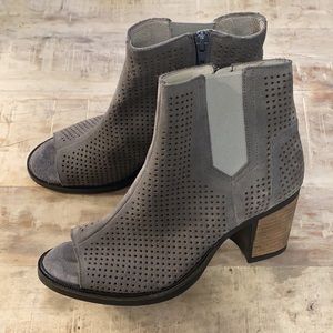 Bos.Co Grey perforated peep toe ankle boots